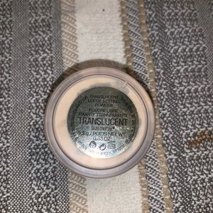 Laura Mercier setting powder